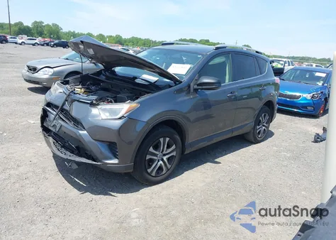 2016 Toyota Rav4 Le z USA, uszkodzony, nr VIN JTMBFREV2GD194484